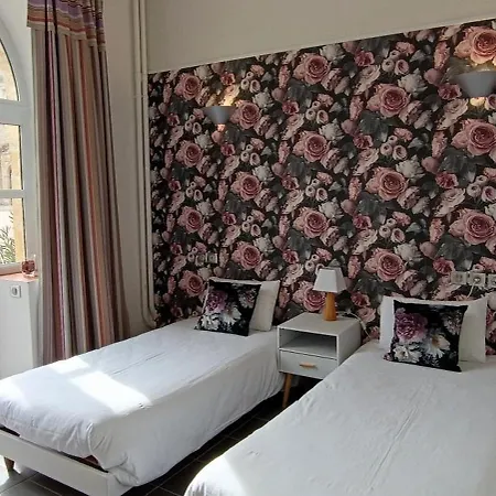 Chateau De Mons Armagnac 3* Caussens