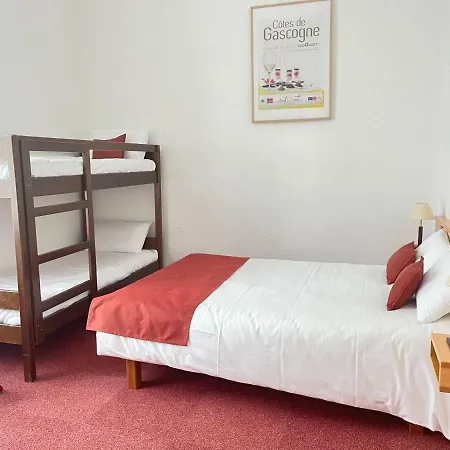 فندق Chateau De Mons Armagnac 3*