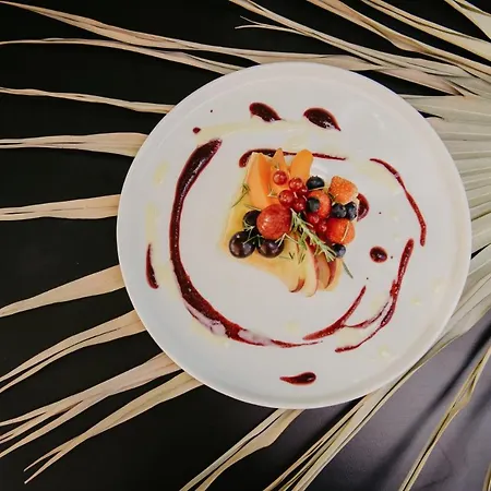 Chateau De Mons Armagnac 3* Caussens