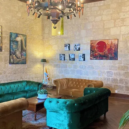 מלון Chateau De Mons Armagnac Caussens